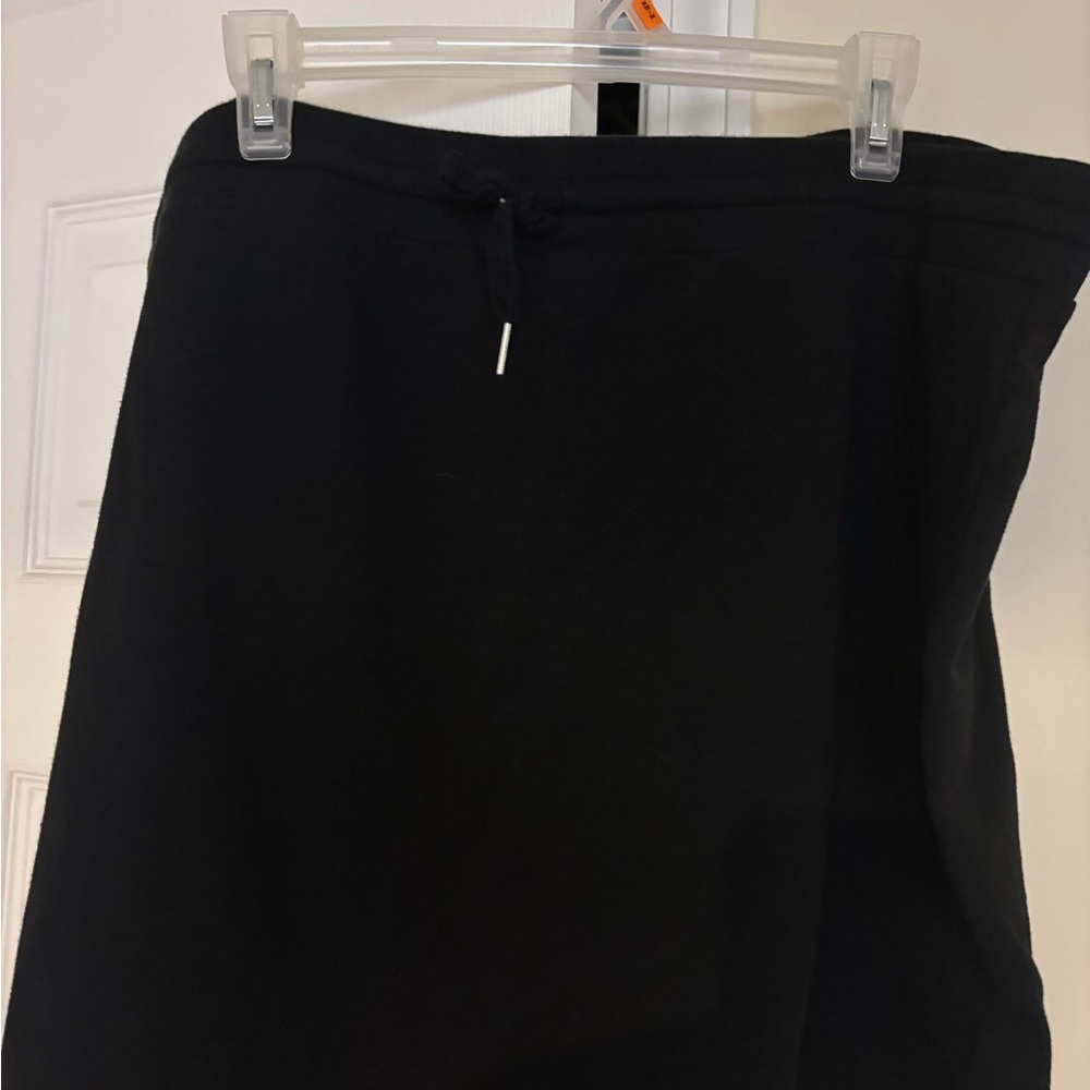 Daily Ritual Black Skirt